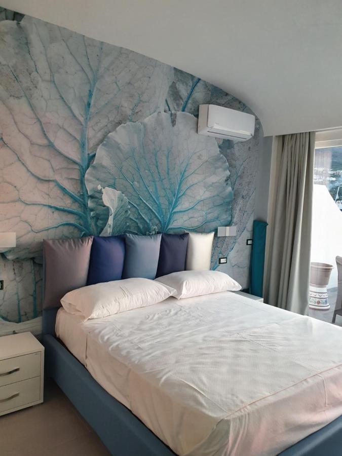 Clipper Suite Isquia Exterior foto